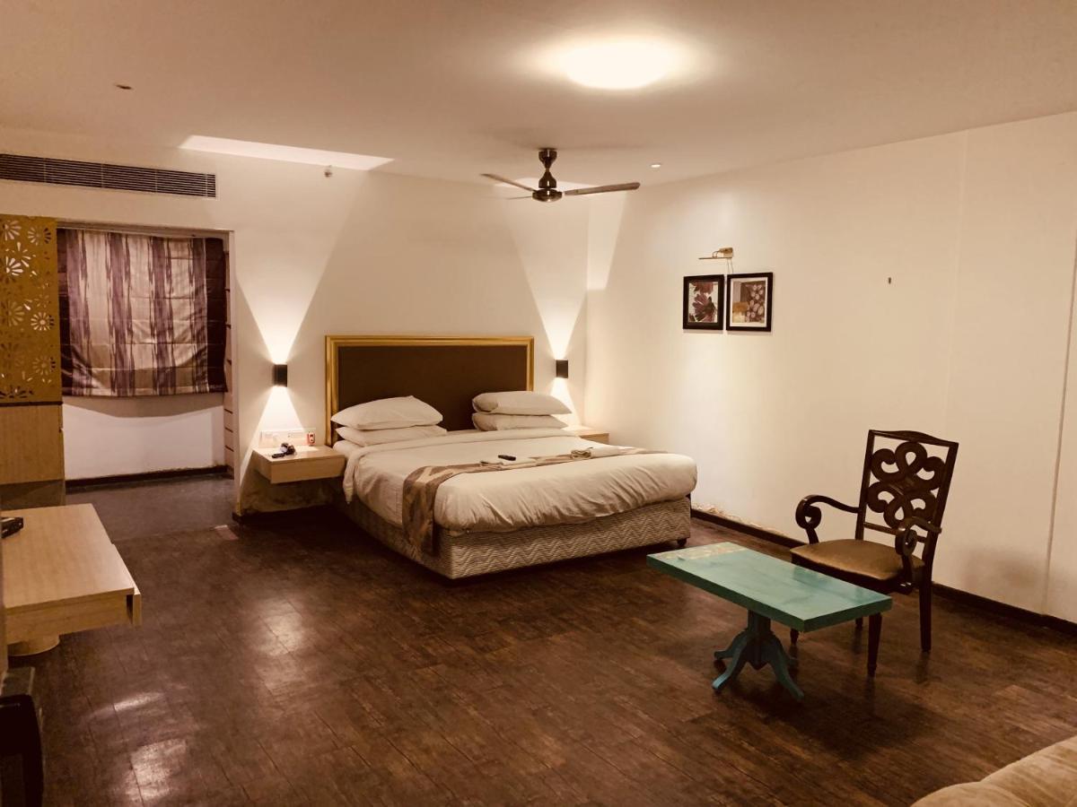 Hotel Sabareesh Park マドゥライ エクステリア 写真