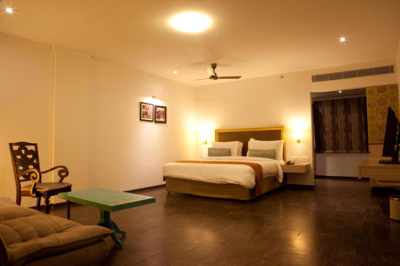 Hotel Sabareesh Park マドゥライ エクステリア 写真