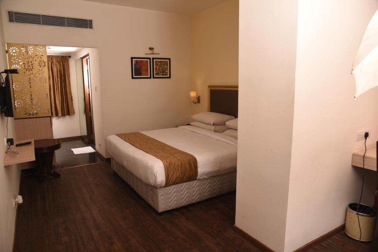Hotel Sabareesh Park マドゥライ エクステリア 写真