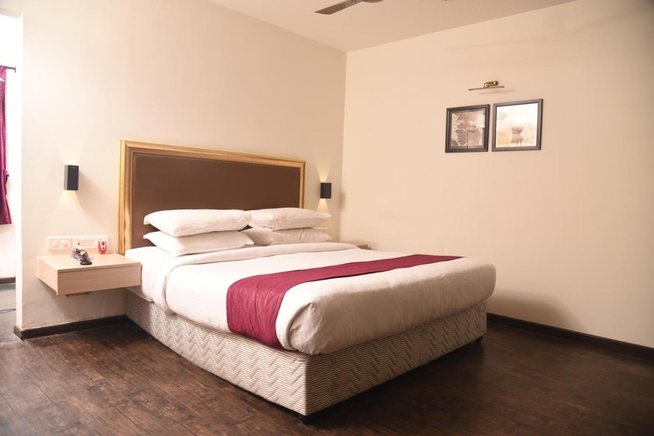 Hotel Sabareesh Park マドゥライ エクステリア 写真